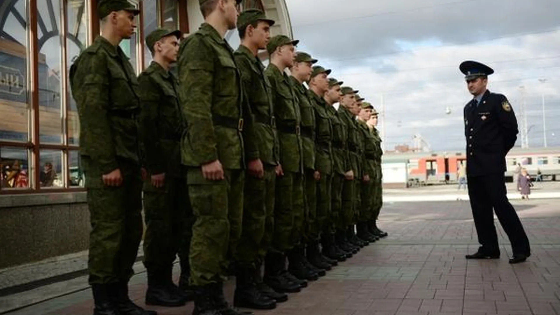 Почти 190 новобранцев отправятся в армию из  Щелковского района