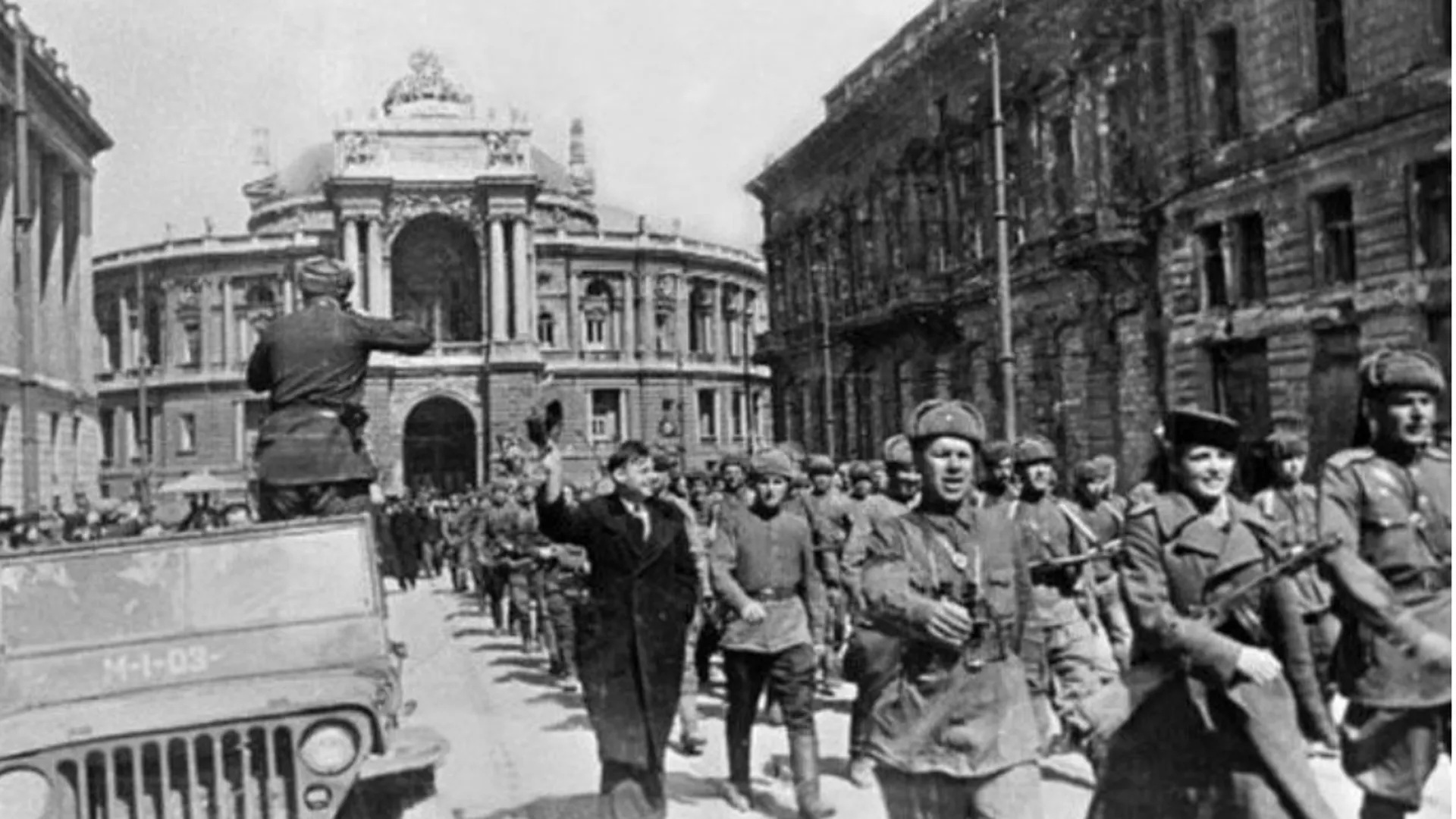 Красная армия в Одессе, 10 апреля 1944 года