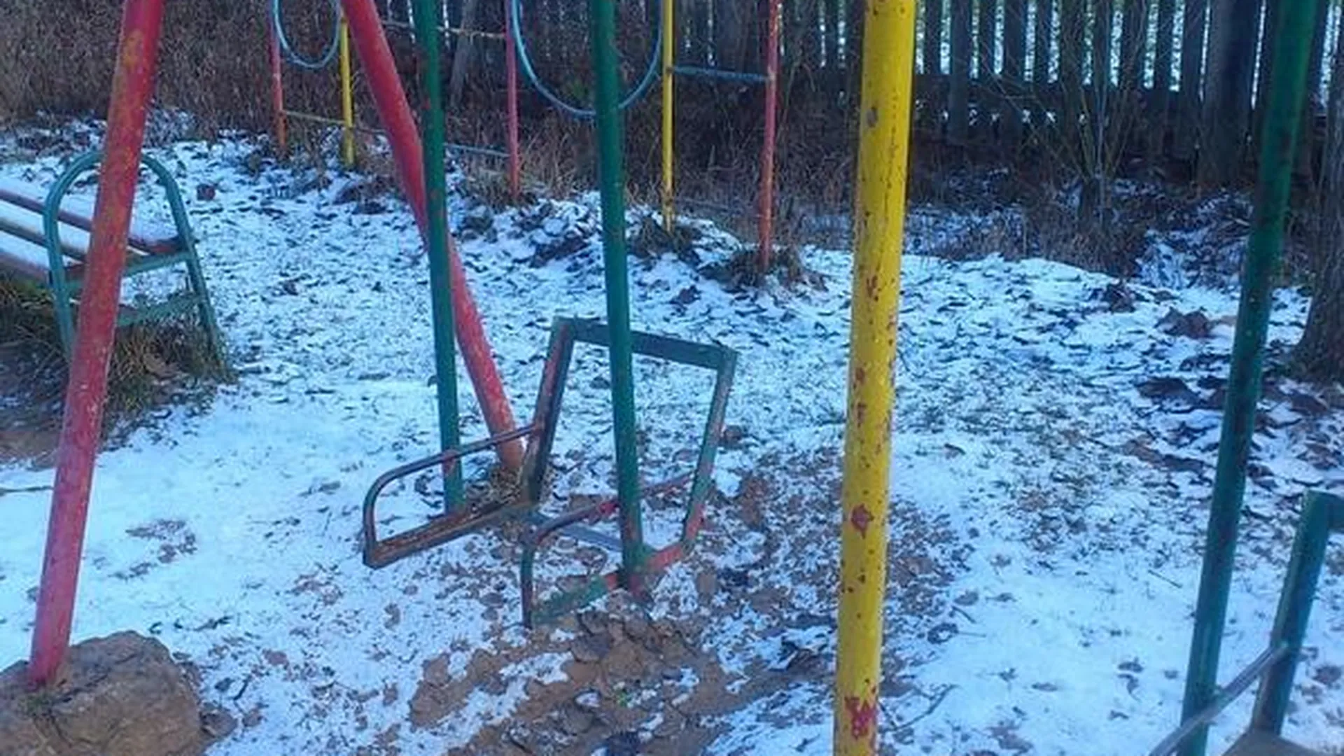 Ветхие детские площадки отремонтируют в Вербилках