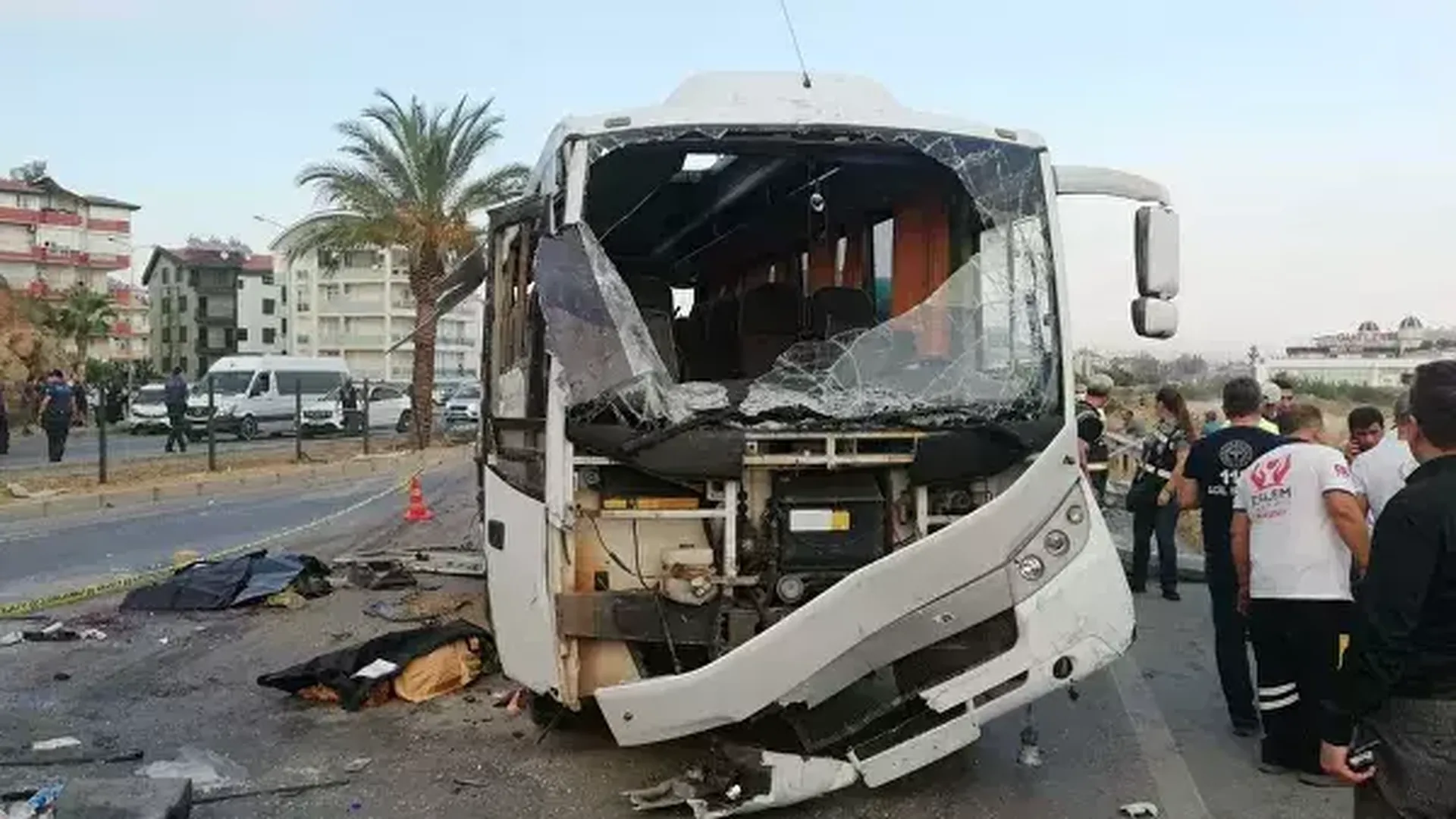 Число погибших в аварии с автобусом россиян в Турции выросло до четырех