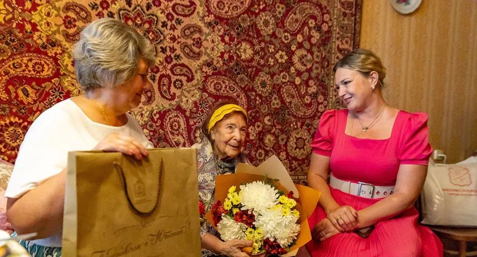 Ветеран Вера Моздокова из Орехово-Зуева отметила 100-летний юбилей