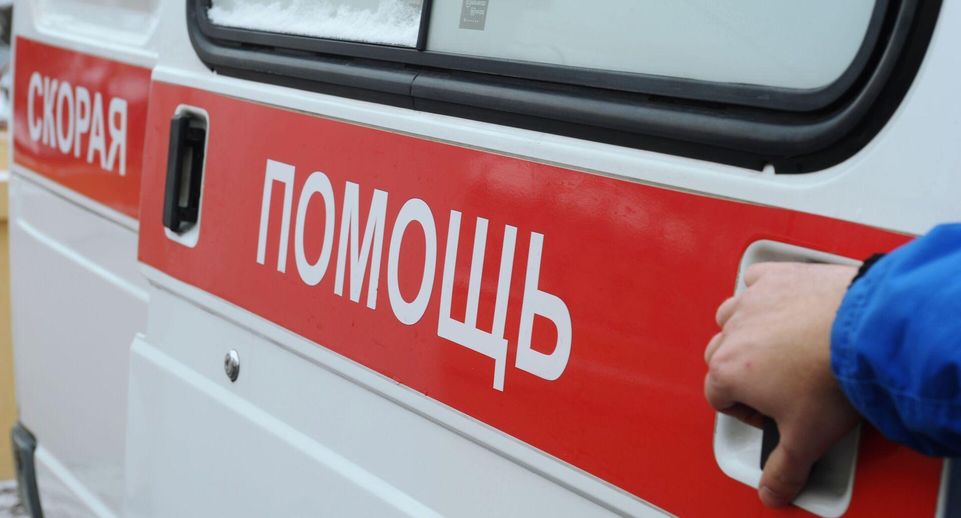 Источник 360.ru: рабочий почувствовал себя плохо при чистке емкости в Москве