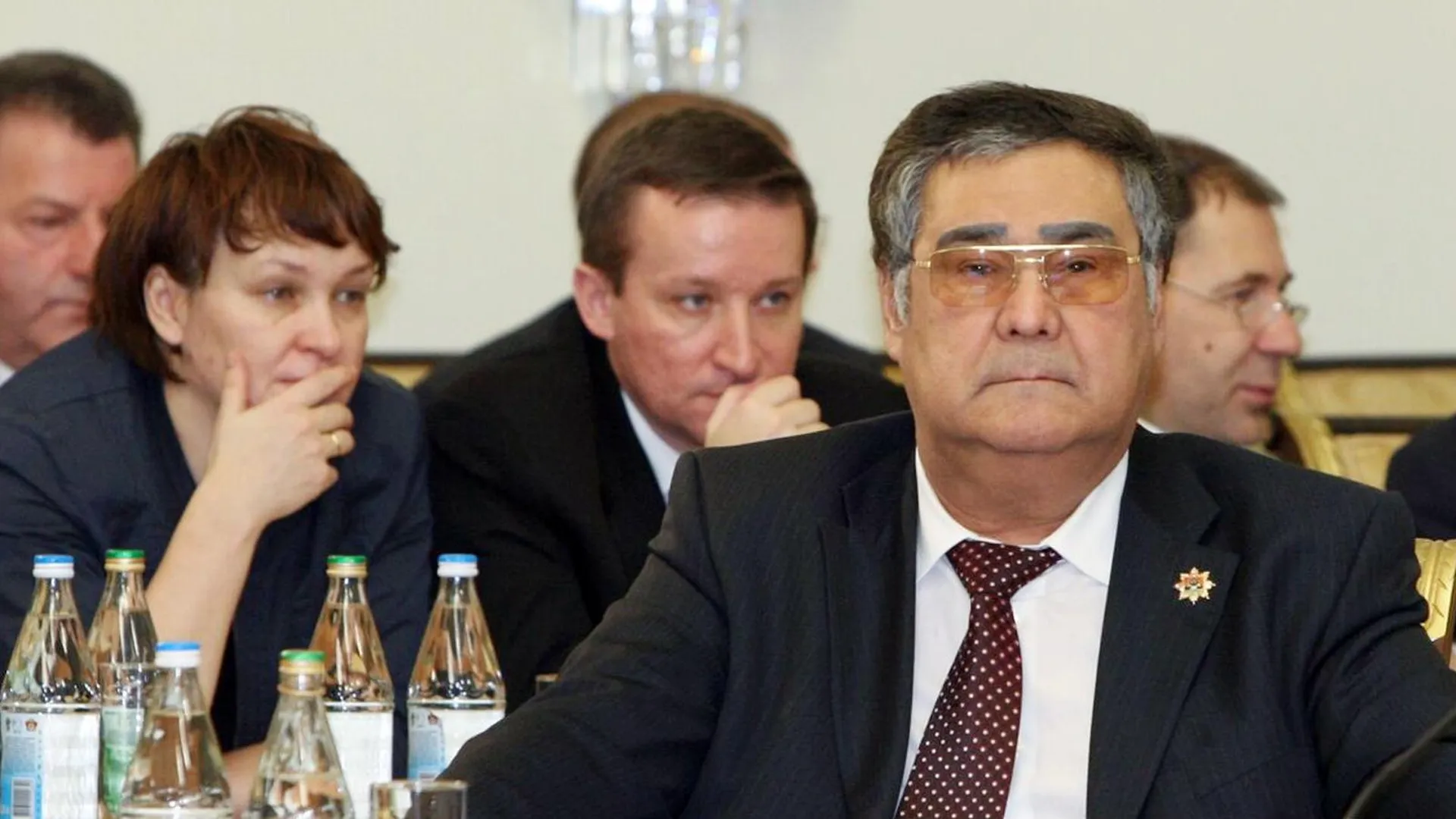 Губернатор Кемеровской области Аман Тулеев во время заседания президиума Государственного совета по вопросу инновационного развития транспортного комплекса России, 2009 год