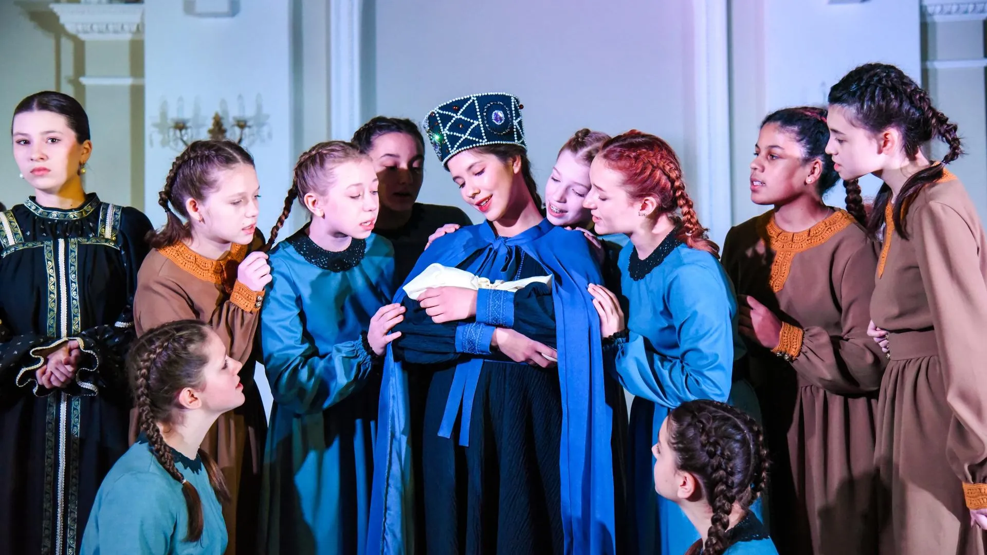 Актёры школы-театра Art in Soul из Реутова выступили на молодёжном театральном фестивале «Город Петра»