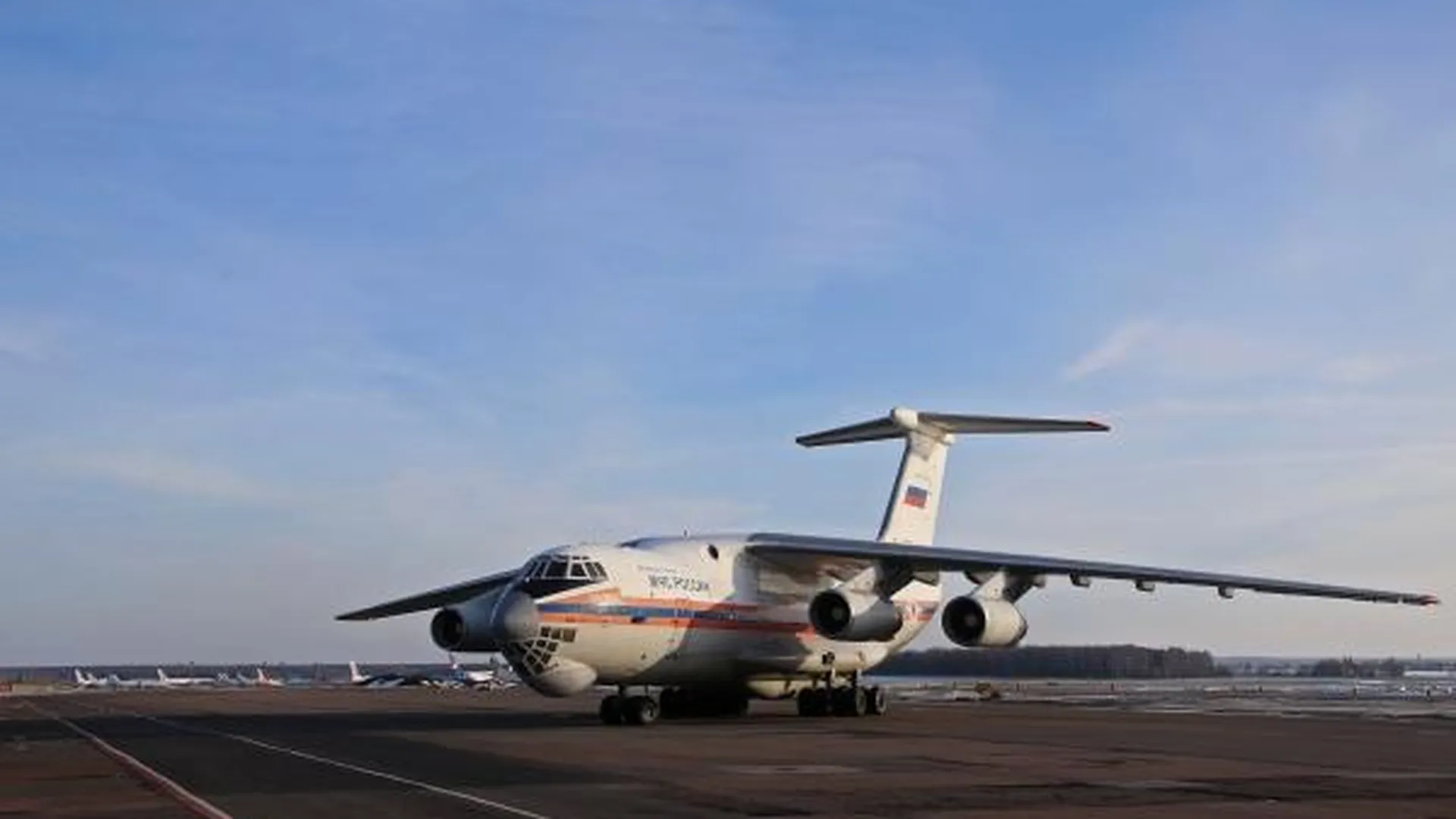 Самолет Ил-76 вылетел из Раменского в Ростов-на-Дону для тушения пожара