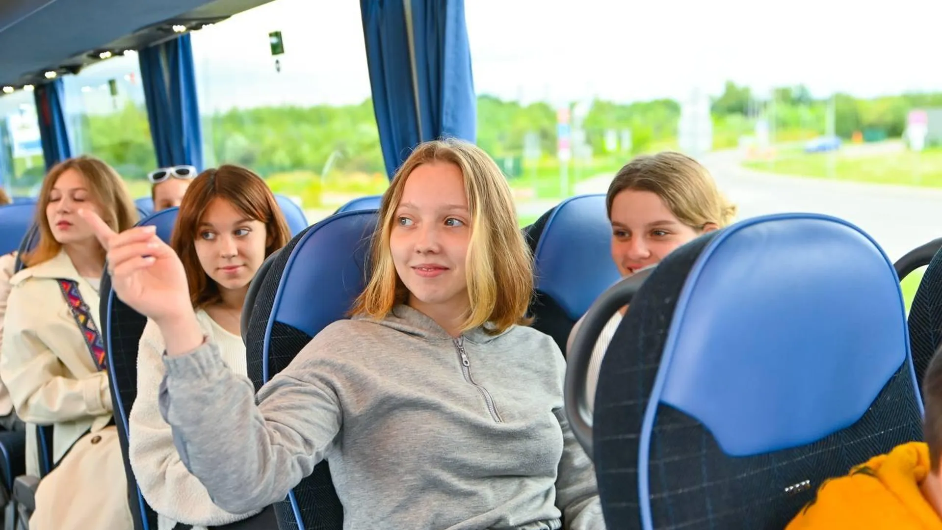 Московские автобусы бесплатно перевезли в музеи почти полмиллиона детей