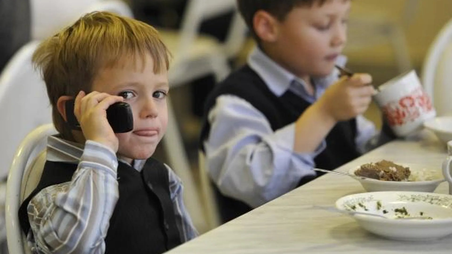 Более 20 тыс человек в МО обратились на детский телефон доверия