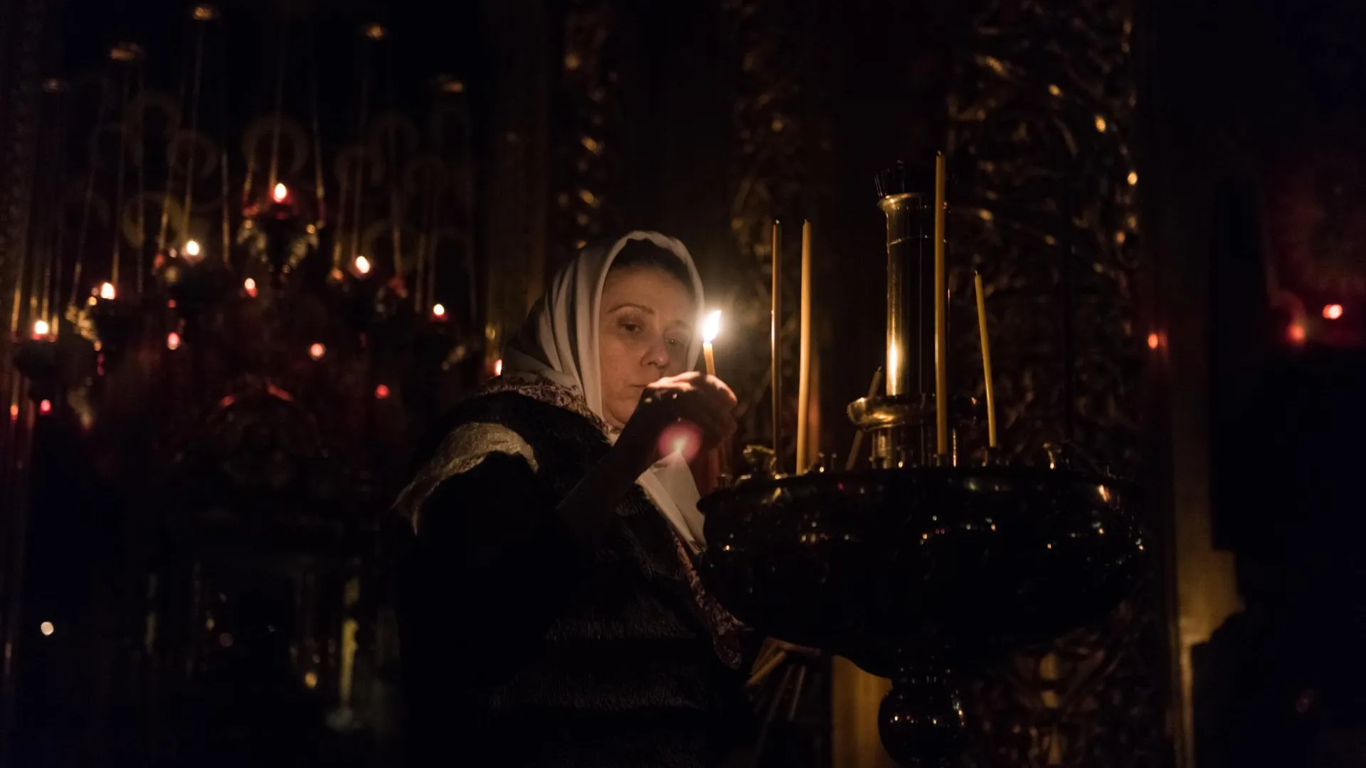 Священник Савченко назвал молитву, которая может отдалить человека от Бога