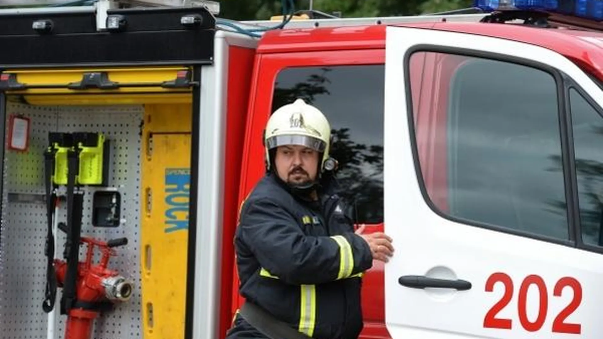 Крупный пожар потушили в деревне Соколово