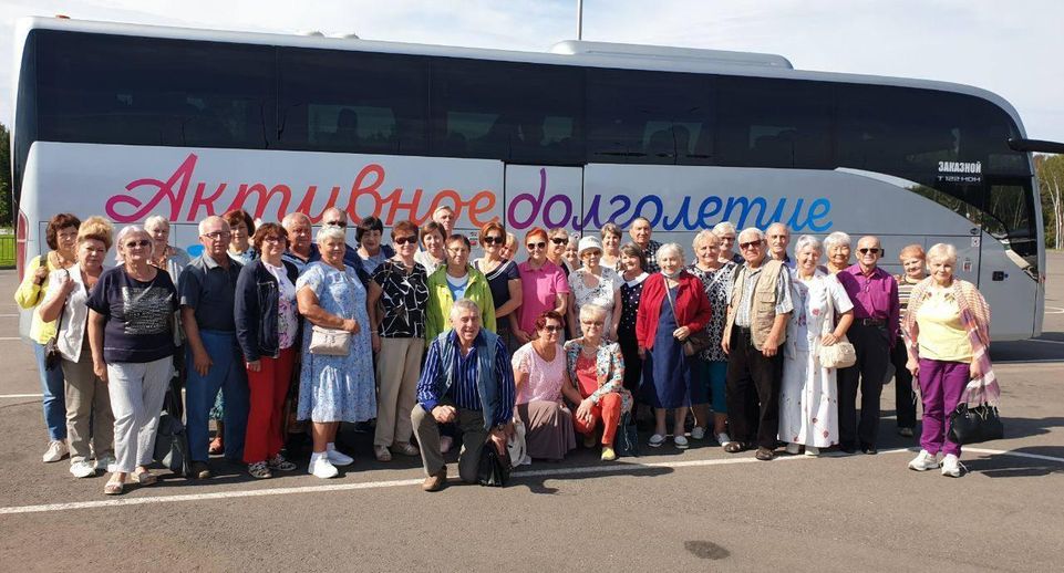 Подмосковные пенсионеры посетили туристические объекты региона