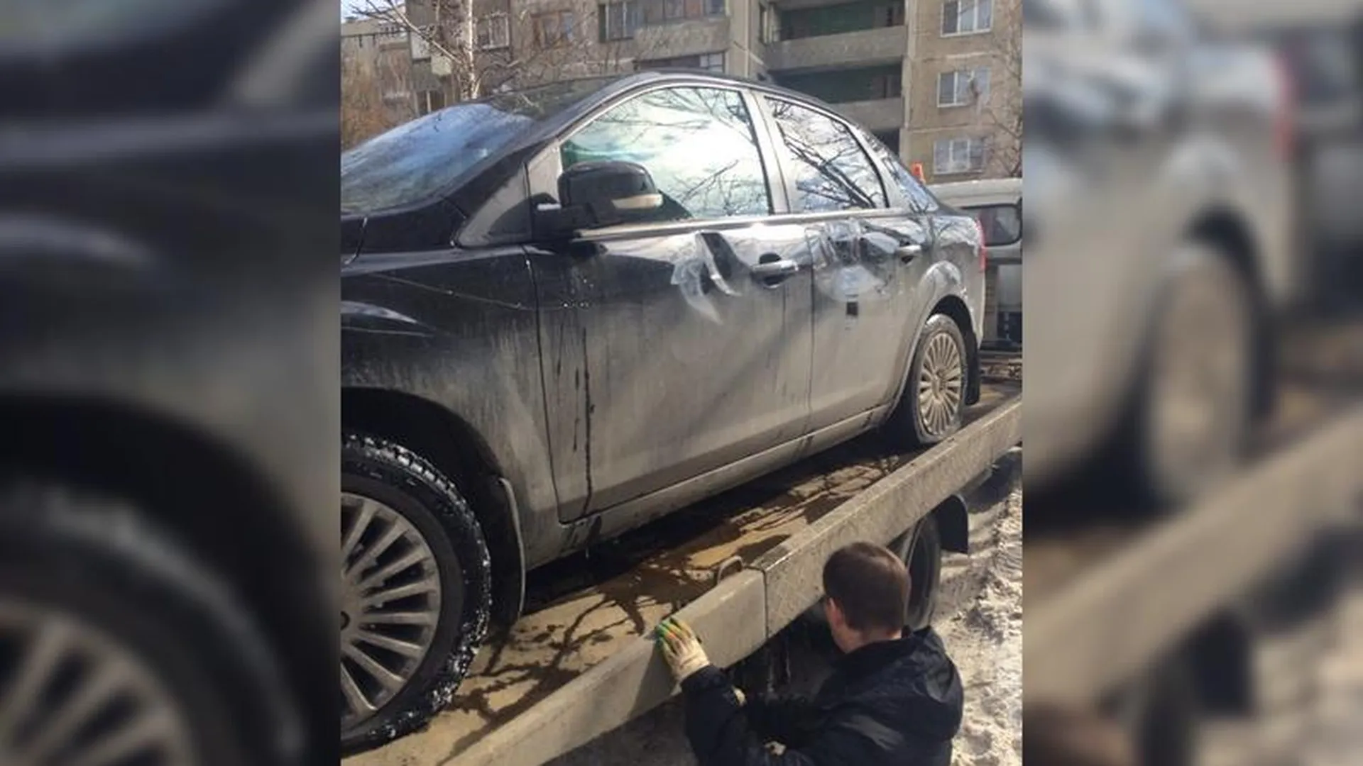 Неизвестный с ножом напал на машину в Жуковском: «Будто псих наносил удары раз за разом»