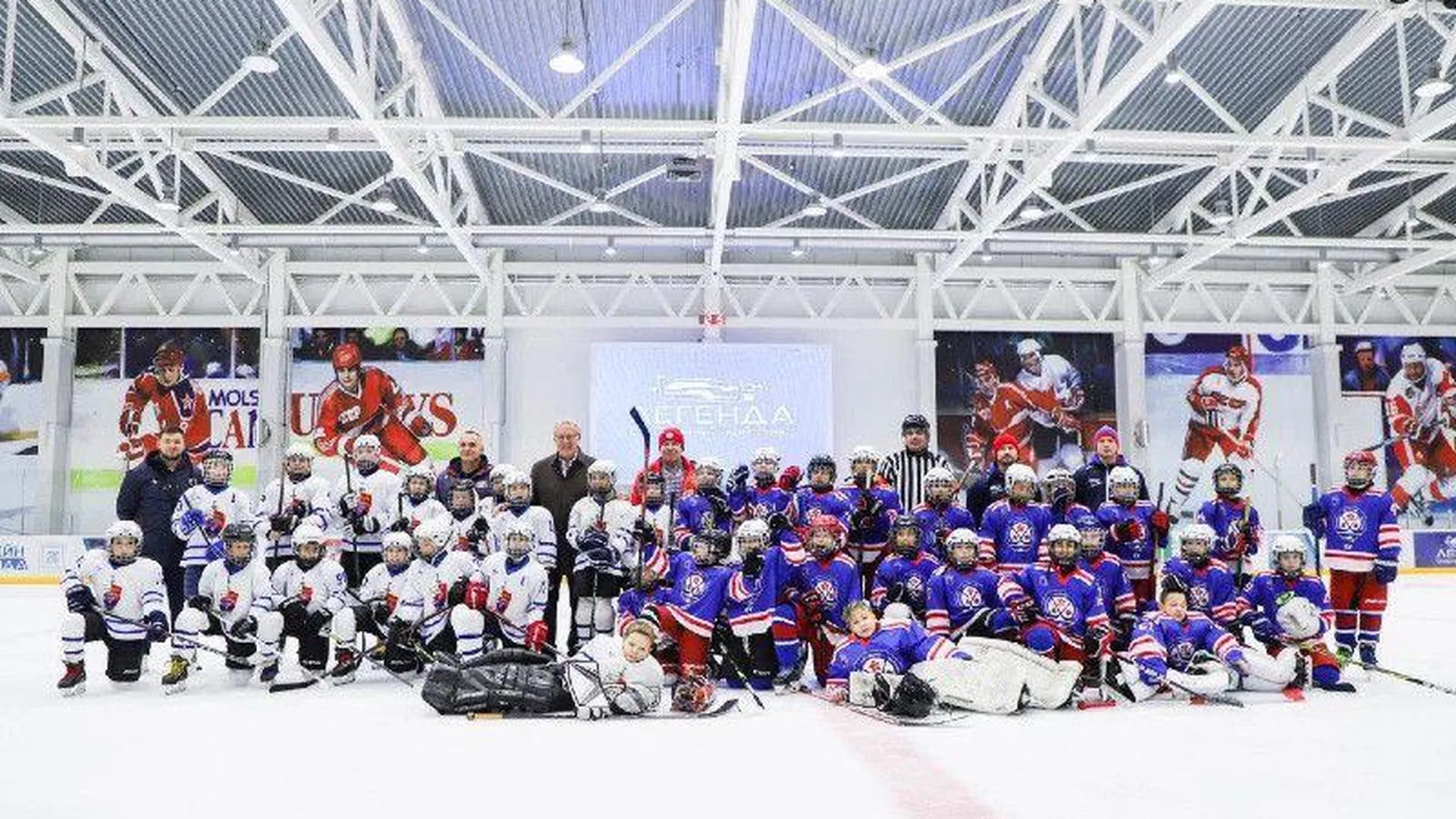 Домодедовские хоккеисты сыграли товарищеский матч с командой из Донецка