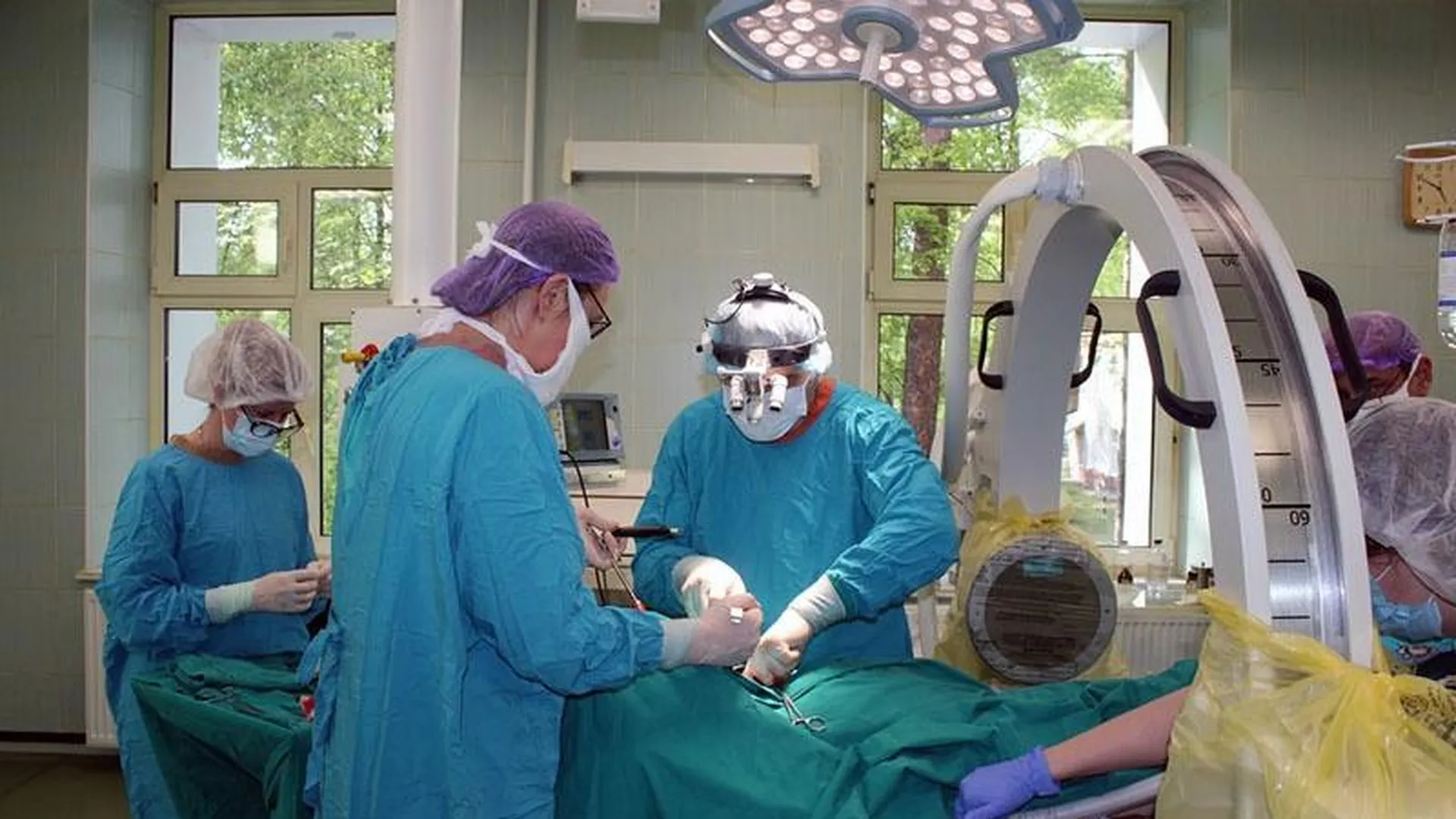 Нейрохирурги из Пушкино спасли пациента с переломом шейного позвонка