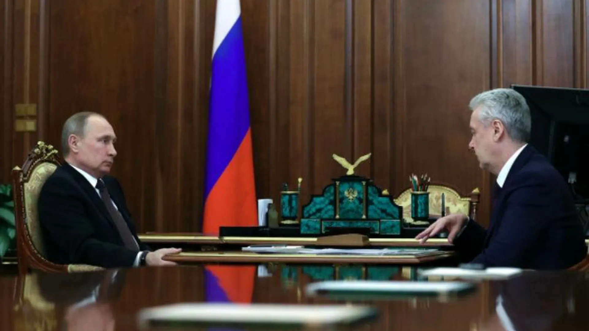 Путин обсудил с Собяниным судьбу ветхих пятиэтажек в Москве