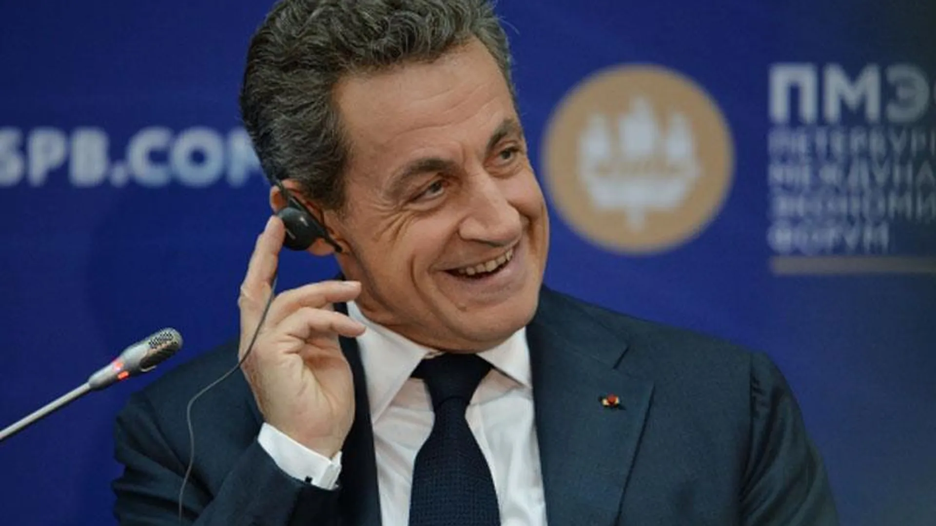 Во Франции Николя Саркози обвиняют в финансовых махинациях