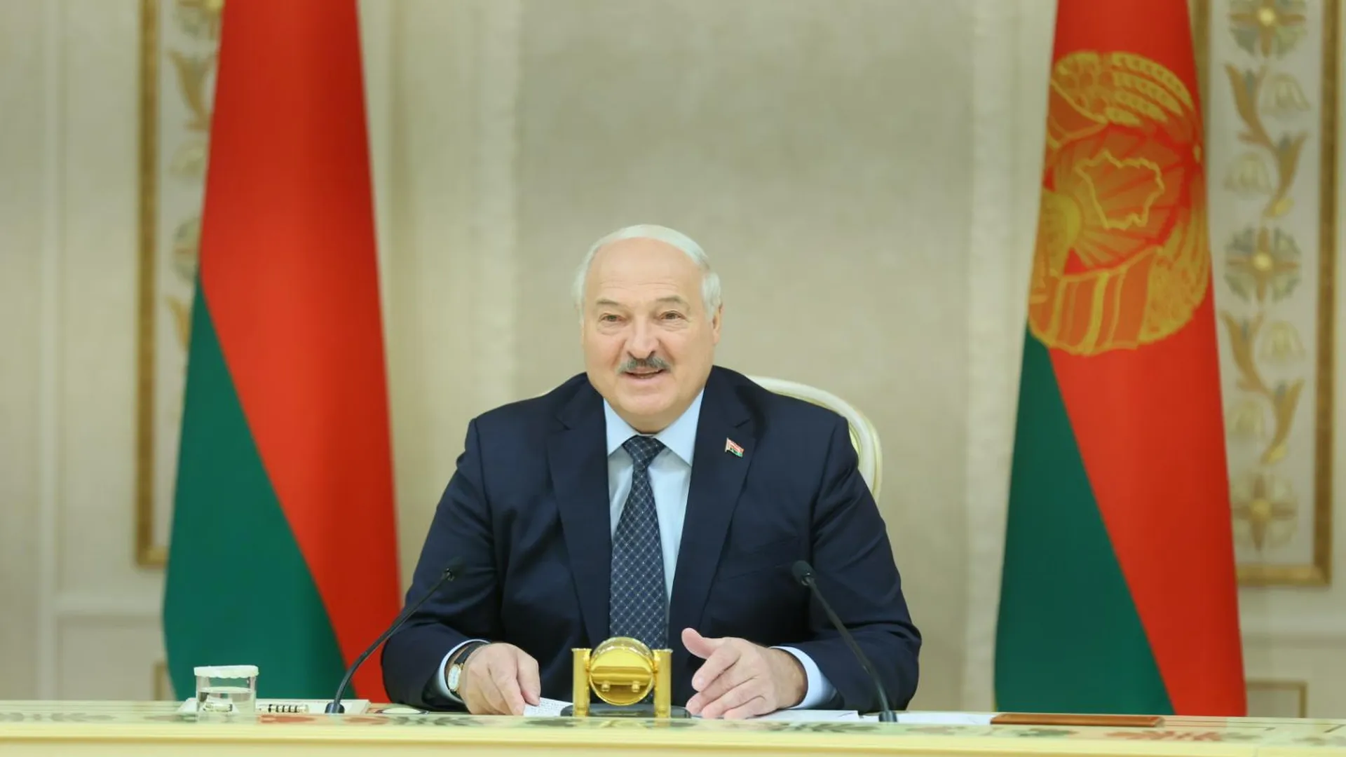 Лукашенко заявил, что наступил хороший момент для переговоров по украинскому кризису