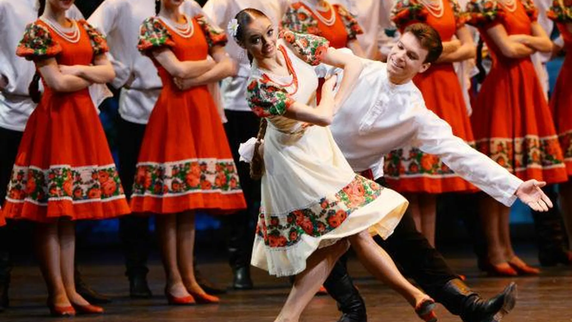 Более 70 коллективов выступили на фестивале-конкурсе танца в Люберцах
