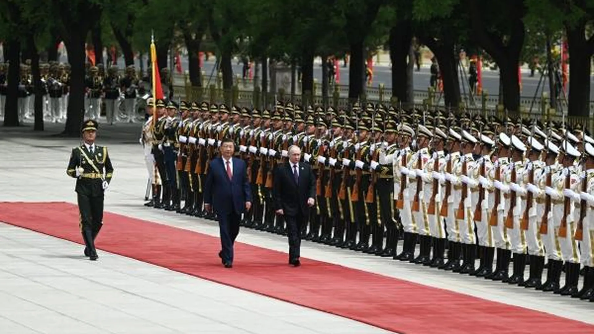 Владимир Путин поблагодарил Си Цзиньпина за теплый прием в Китае