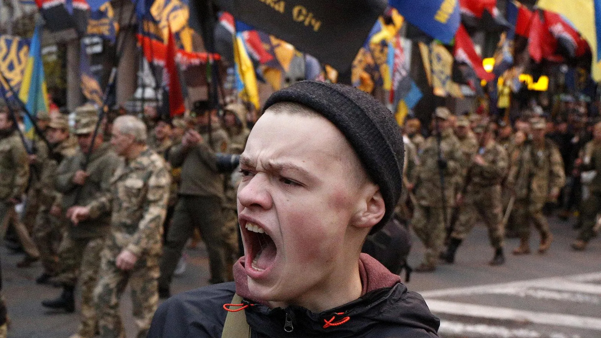 Марш украинских ультраправых партий и движений в центре Киева. Фото Anatolii Stepanov
