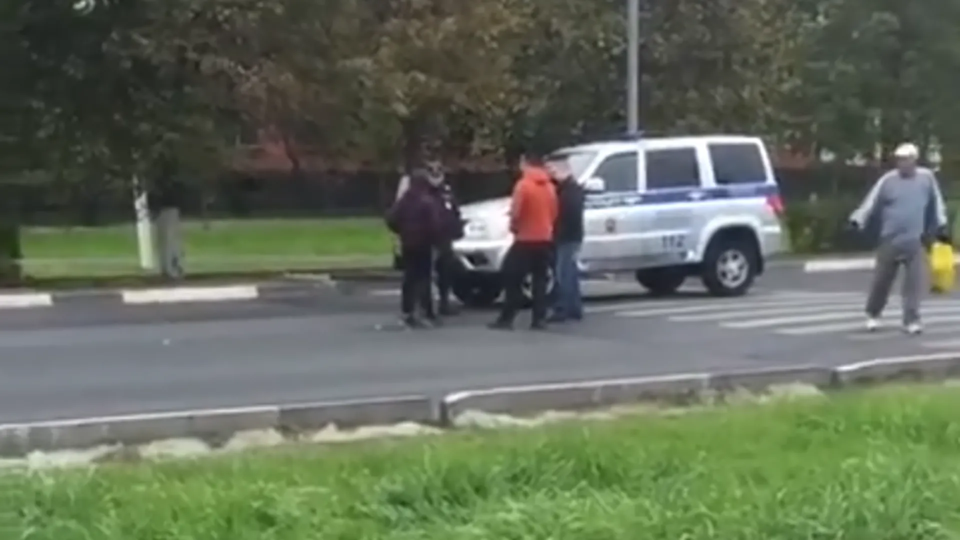 Полицейская машина сбила ребенка на пешеходном переходе в Дмитрове