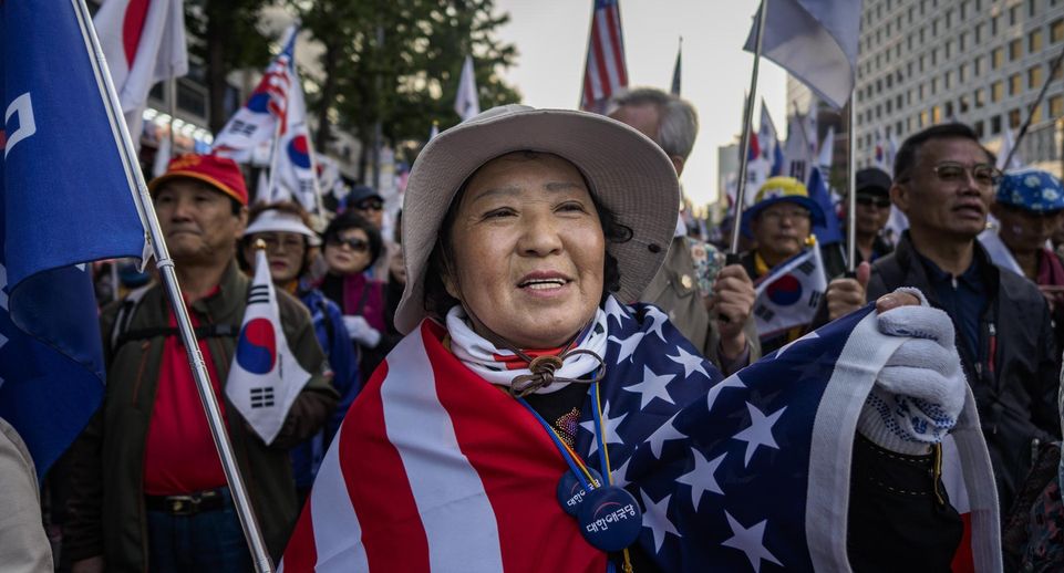 Bloomberg: США, Южная Корея и Япония подпишут соглашение о ядерной угрозе КНДР