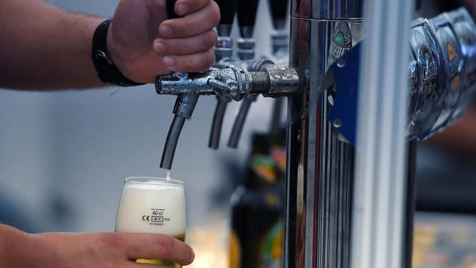 Торговые сети из-за маркировки отказались от разливного пива