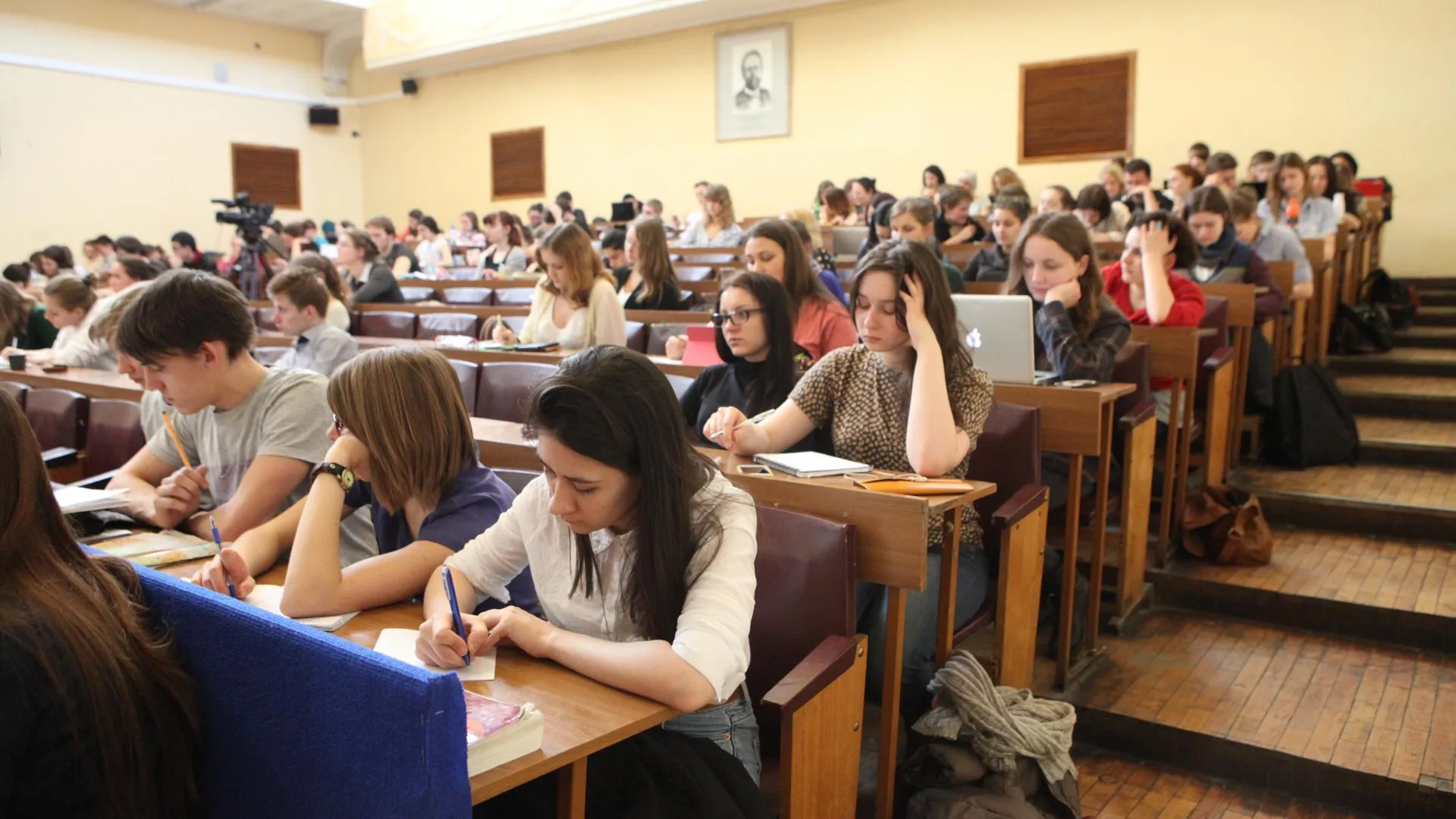 Депутат Вассерман считает возможным выделение квот для выпускников граничащих с Украиной субъектов РФ