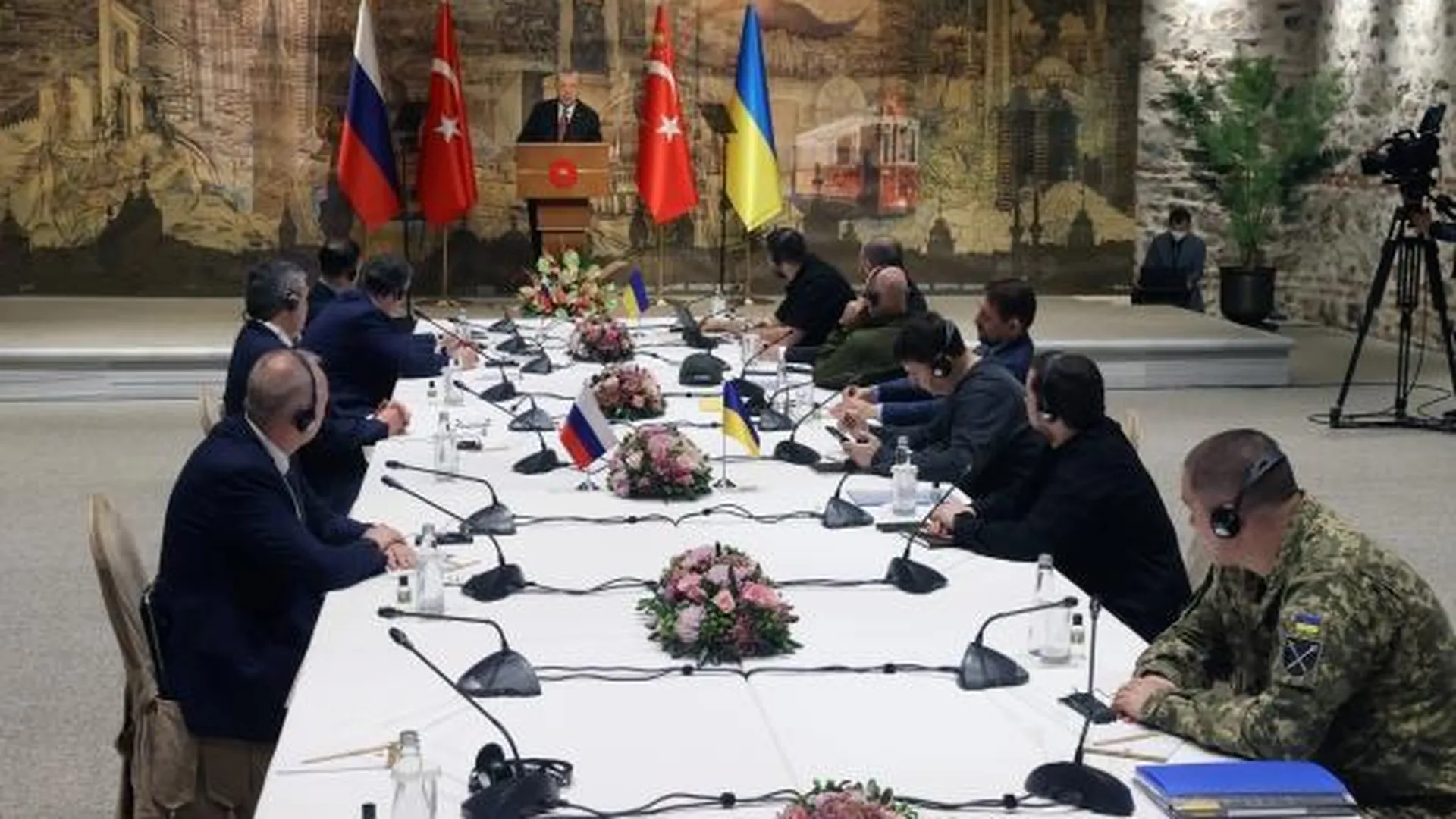 Борис Джонсон опроверг свою причастность к срыву переговоров России и Украины в 2022 году