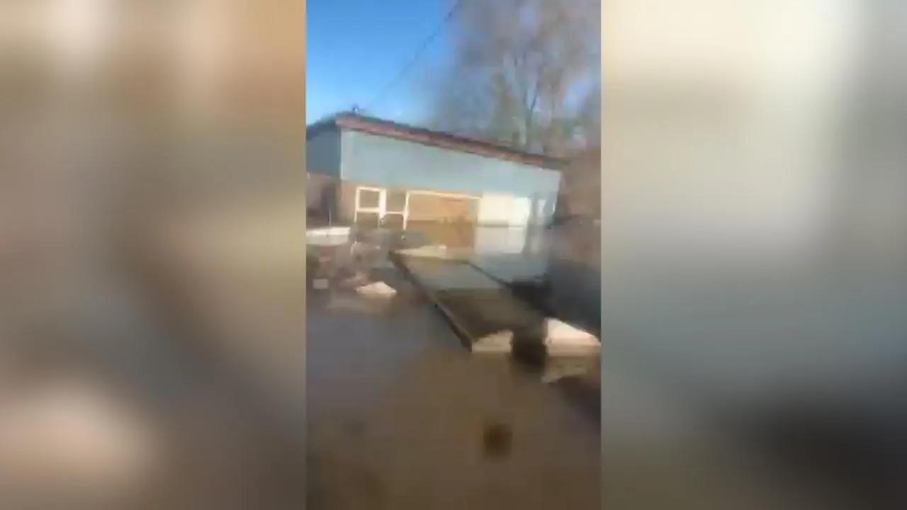 Появилось видео из подтопленного СНТ в Оренбурге