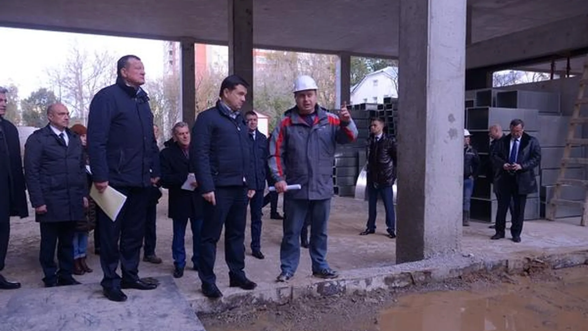 Воробьев проверил строительство перинатального центра в Щелково