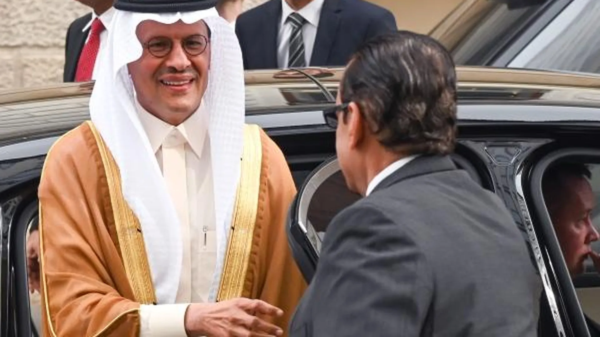 Саудовский принц перед встречей министров стран — участниц ОПЕК+. Источник фото: РИА «Новости»