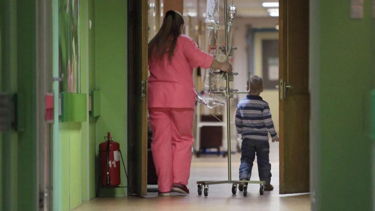 Вспышка детской пневмонии в Китае: данные ВОЗ, причины вспышки, что ...