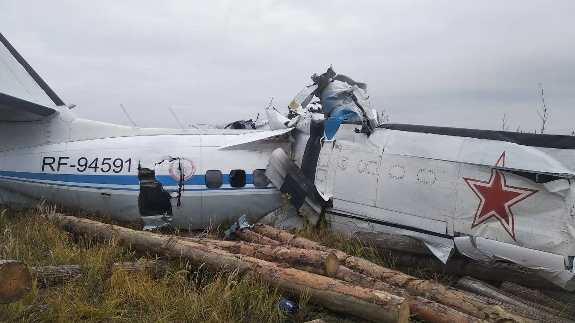 РЕН ТВ: появились переговоры экипажа разбившегося в Татарстане самолета с парашютистами