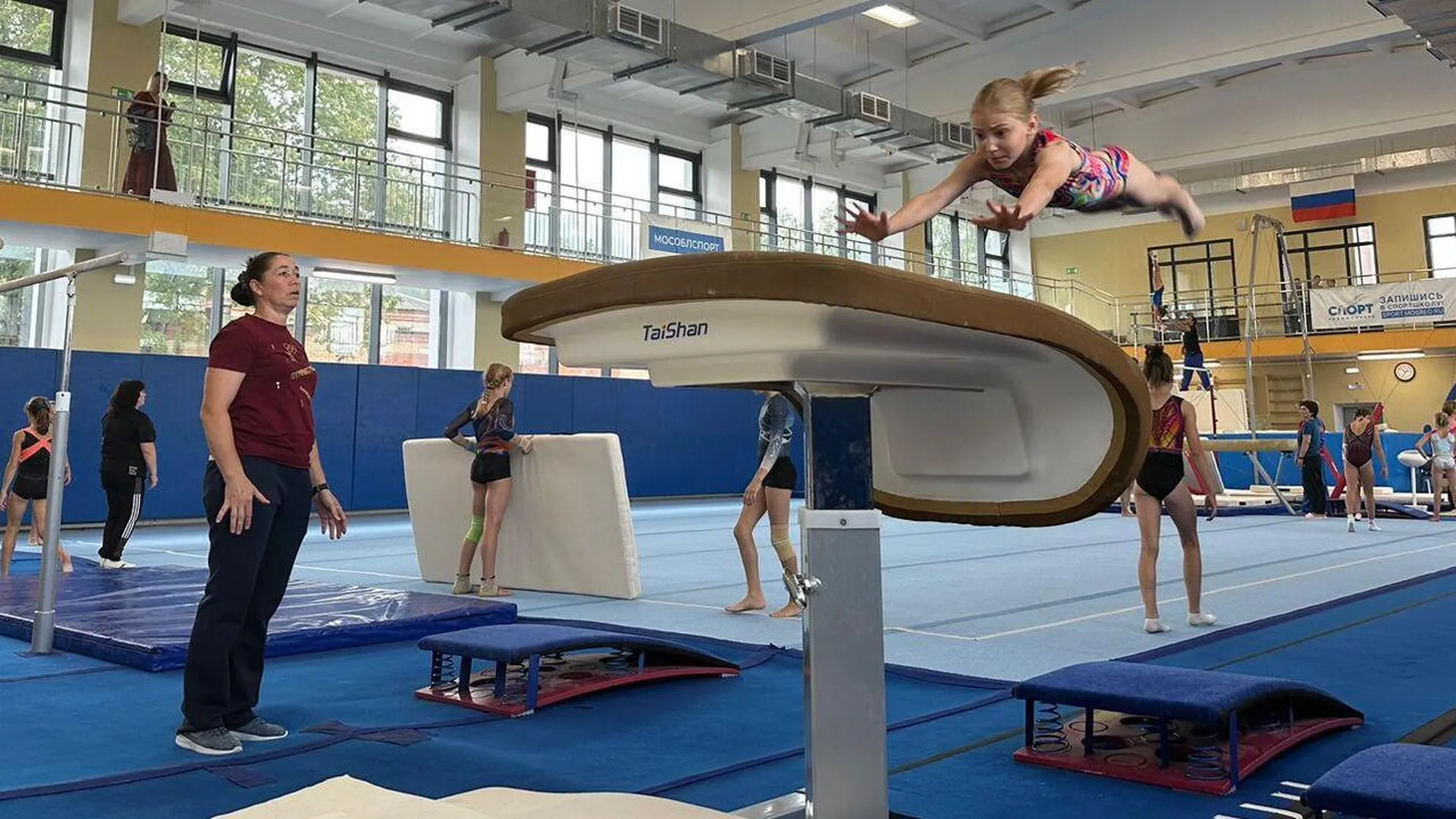 В подмосковном Наро-Фоминске проходят губернаторские соревнования по спортивной гимнастике