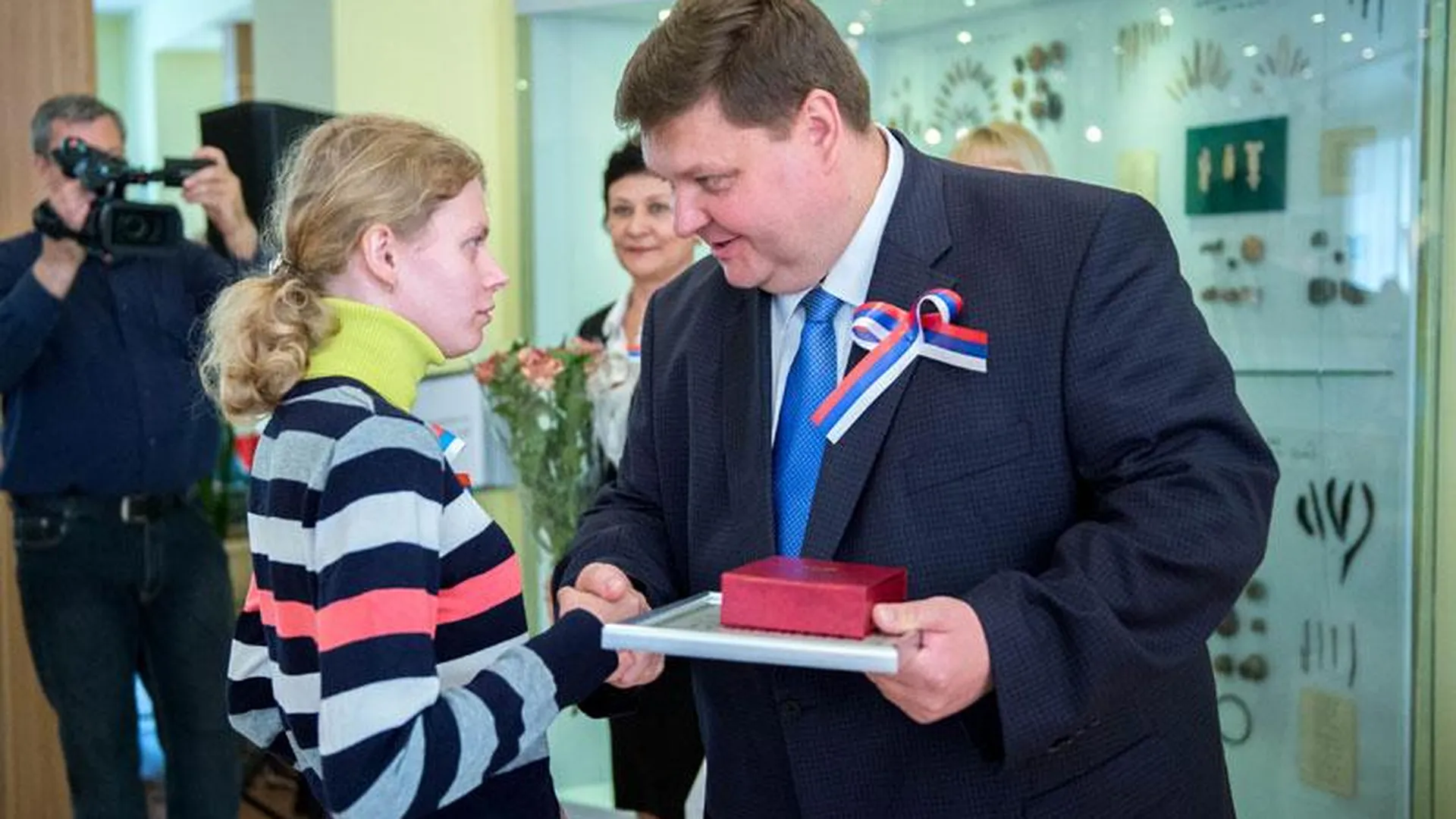 Четверо жителей Подольска в День России получили ключи от новых квартир