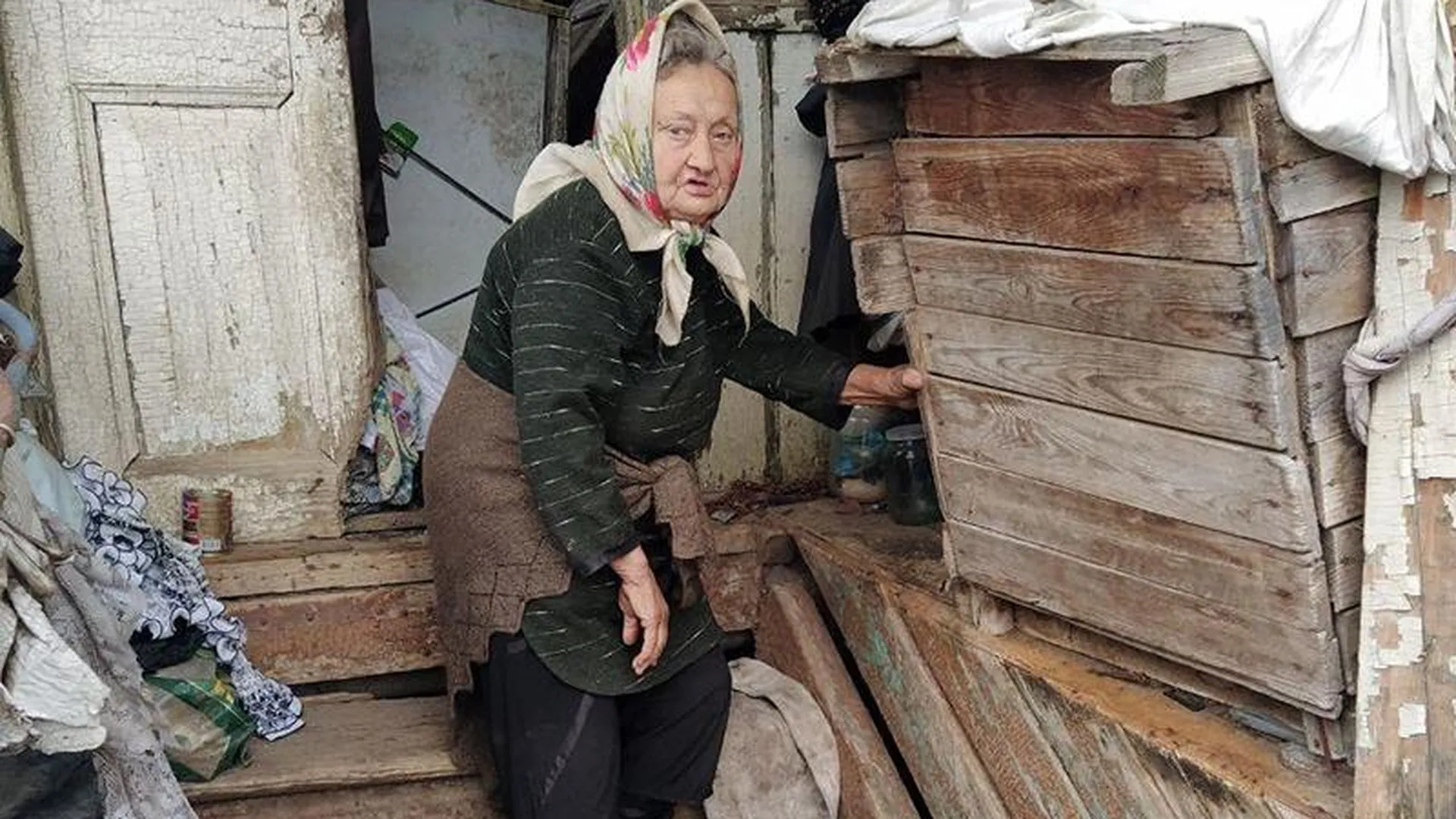 Всем миром: власти и волонтеры из Раменского ищут возможность помочь одинокой старушке