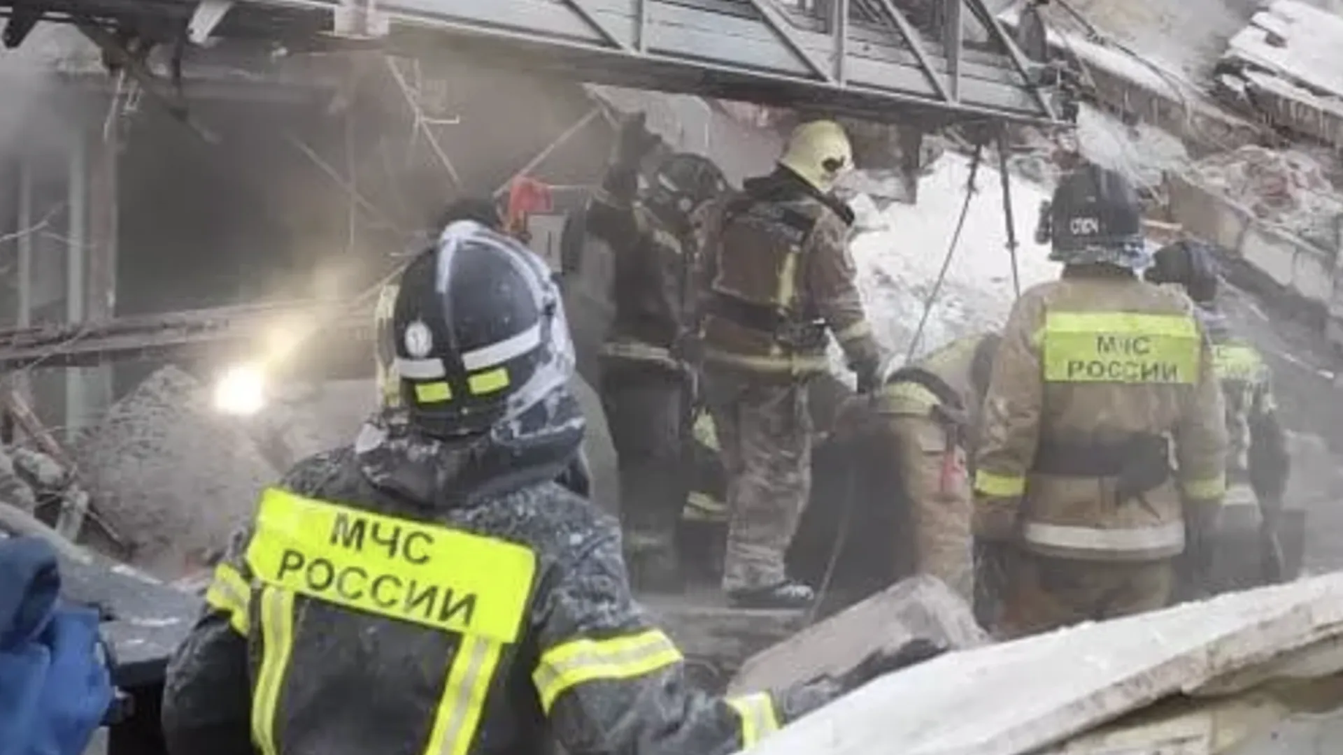 Жильцов многоэтажки в Белгороде начали эвакуировать из-за угрозы обрушения