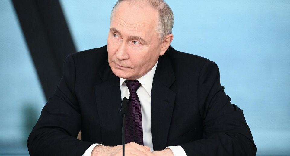 Путин на саммите ШОС предложил президенту Монголии обсудить сферу энергетики