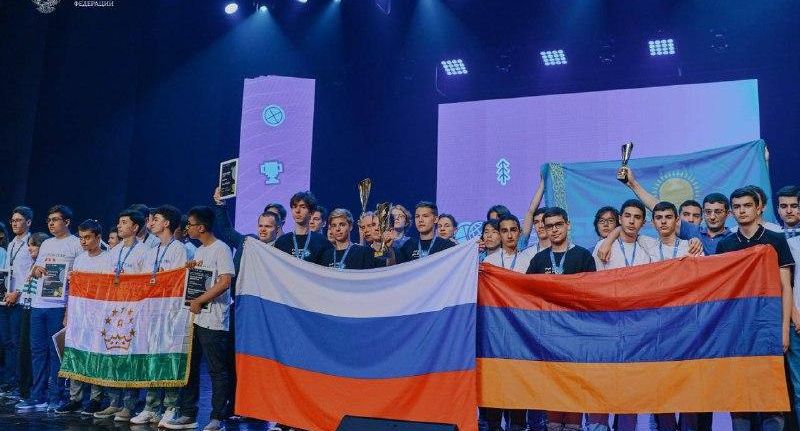 Андрей Воробьев поздравил студентов Физтех-лицея с победой на международной олимпиаде