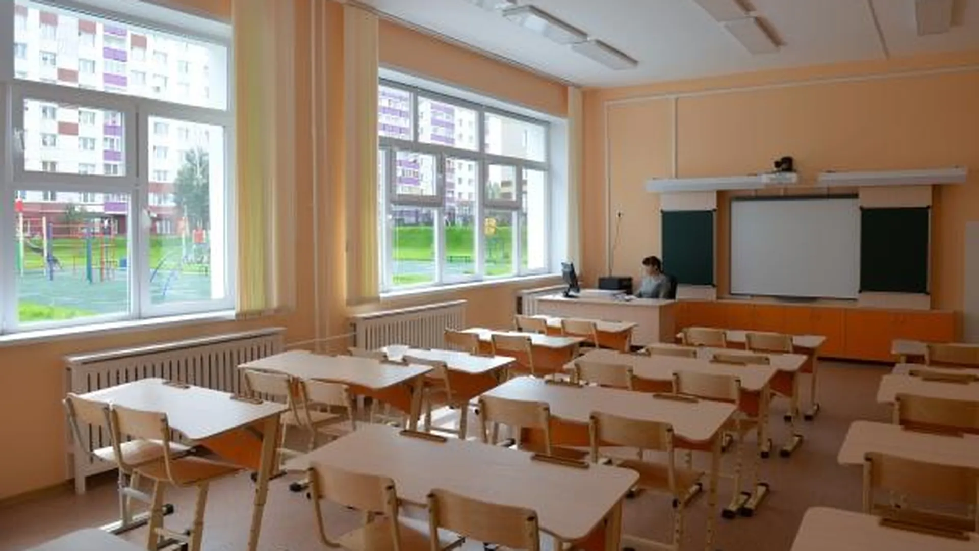 Сто девять учреждений Москвы и Подмосковья вошло в рейтинг 200 лучших школ России