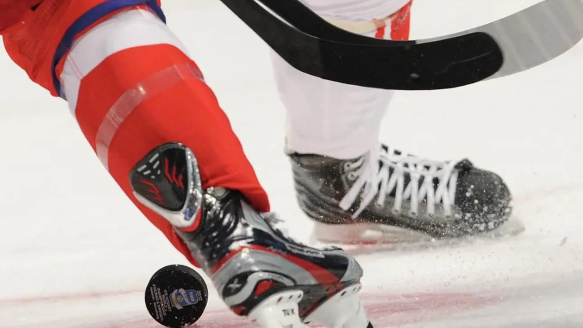«Тампа» с Кучеровым оказалась в шаге от вылета из плей-офф НХЛ