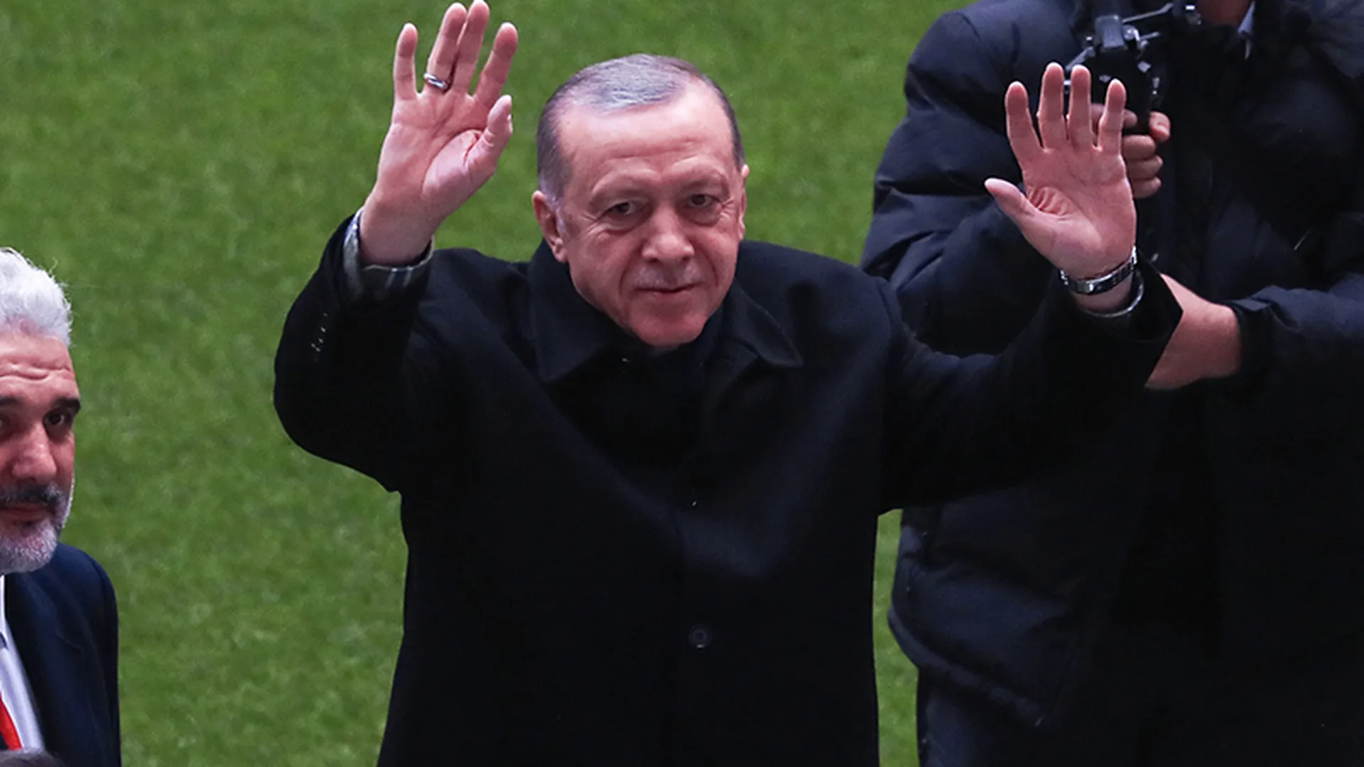 «Последствия катаклизма сказываются на рейтинге»: политолог оценил шансы Эрдогана на выборах