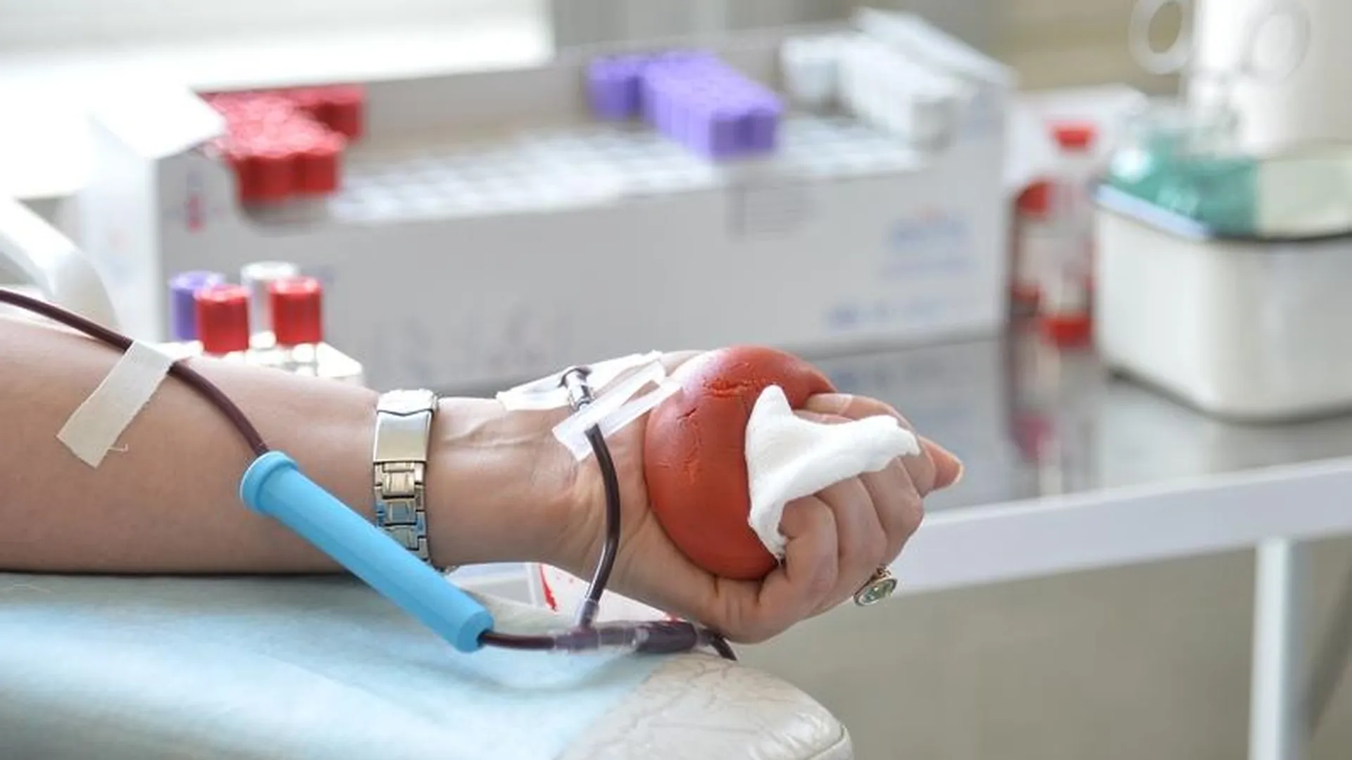 Десятки людей сдали кровь в МОНИКИ в преддверии «Всероссийской субботы доноров»