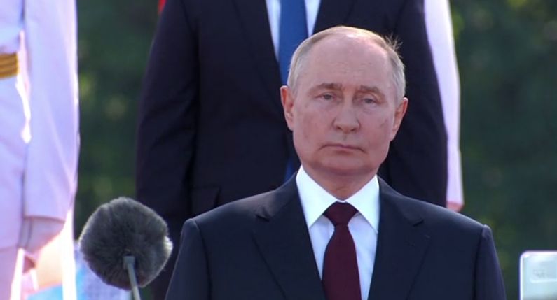 Президент Путин в День ВМФ открыл памятник адмиралу Ушакову в Петербурге