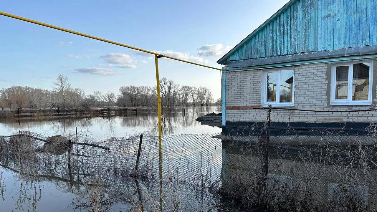 «Положение резко ухудшилось»: жители Оренбуржья рассказали, как спасаются от затопления