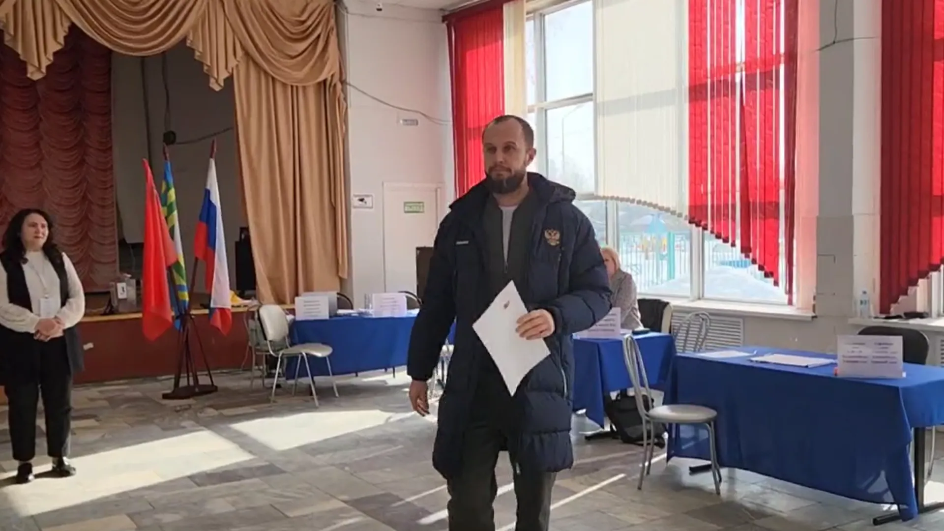 Тренер олимпийских чемпионов Андрей Шишин проголосовал на выборах президента в Видном