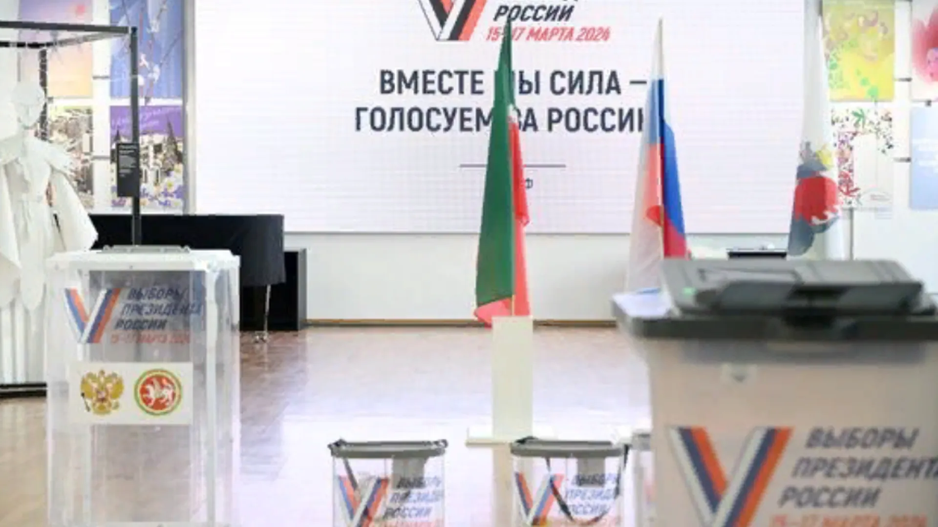 Участки для голосования на выборах открылись в восьми регионах Сибири