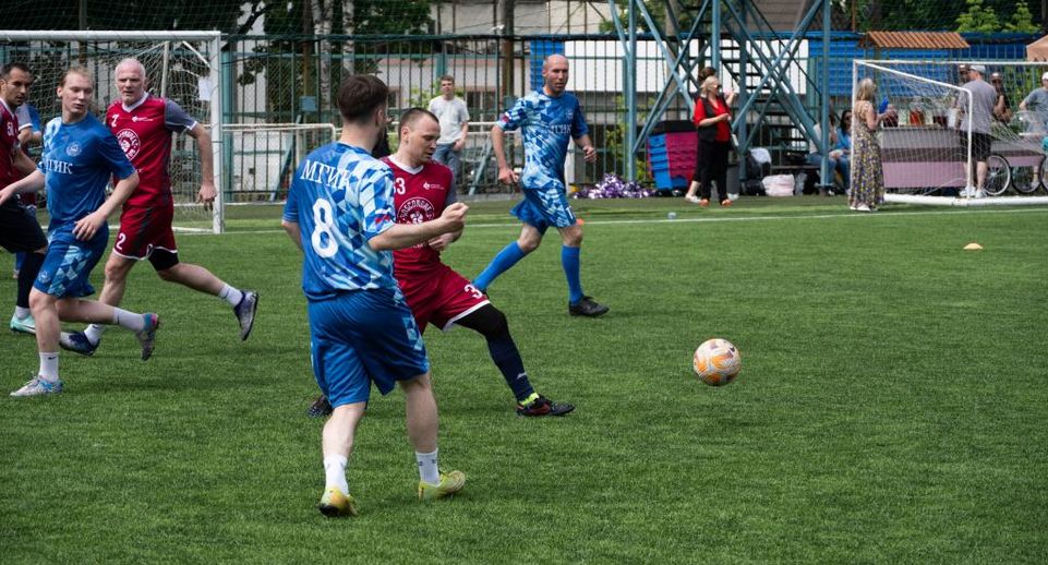 Спортсмены из Химок приняли участие турнире по мини-футболу