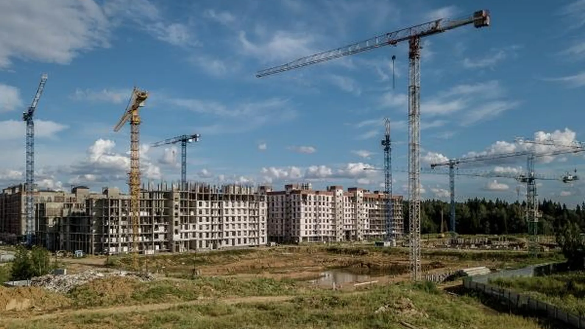 Три миллиарда рублей выделило правительство РФ на достройку объектов Urban Group