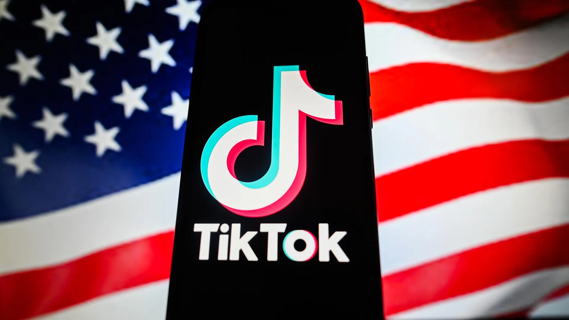 Тик-так, TikTok. Когда китайский сервис заблокируют в США и что его ждет